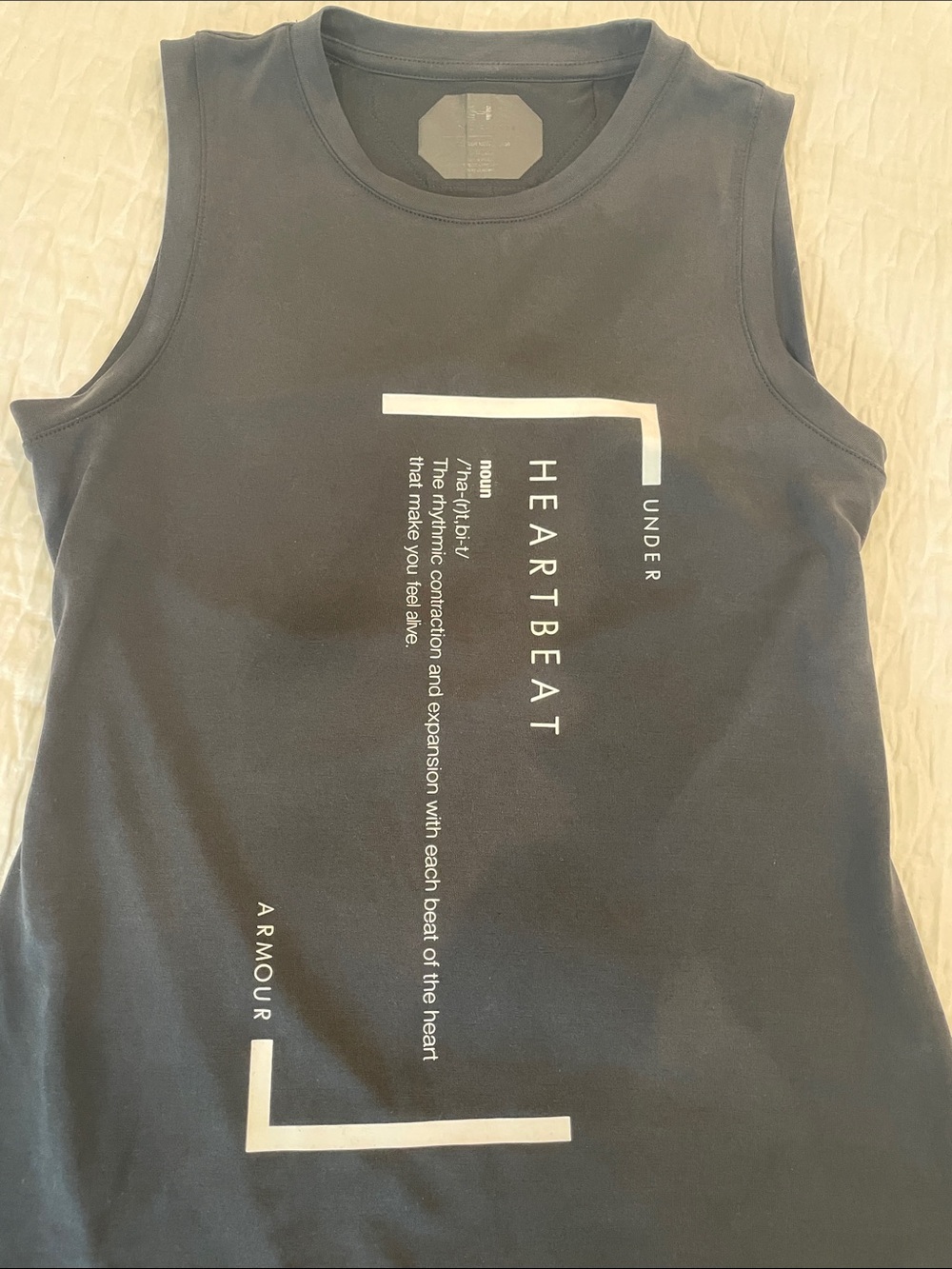 Under Armour Black Sleeveless Tank w Heartbeat Graphic & Open Back